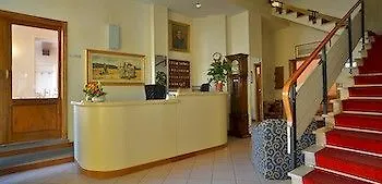 Hotel Italia Ristorante Pizzeria Reggello 3*,